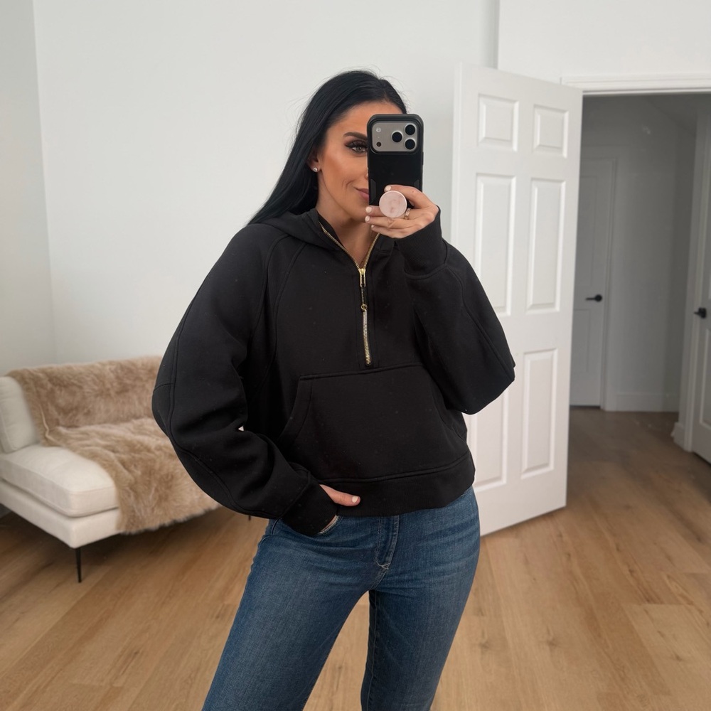 Lululemon sweatshirt size medium large